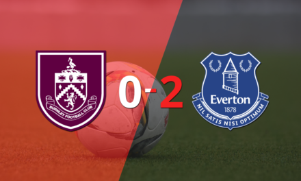 Everton venció por 2-0 a Burnley como visitante