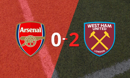 Arsenal no pudo en casa con West Ham United y cayó 2-0