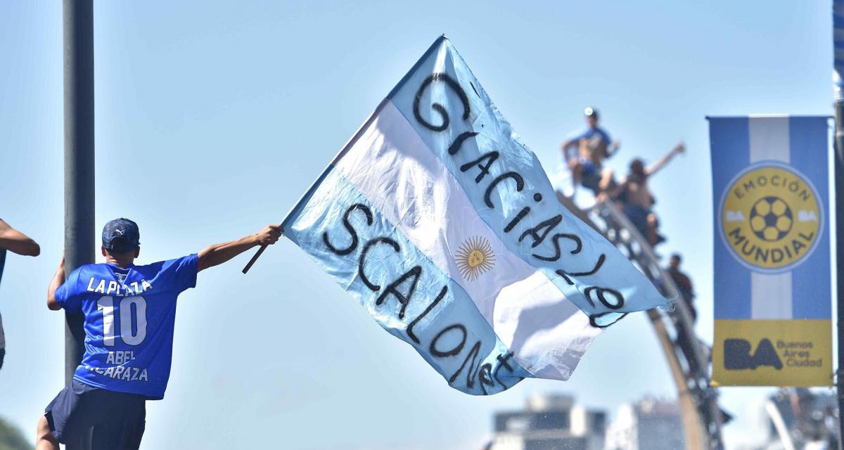 A un año de la victoria de la “Scaloneta” se celebra el Día Nacional del Hincha argentino