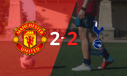 Tottenham sacó un punto luego de empatar a 2 goles con Manchester United
