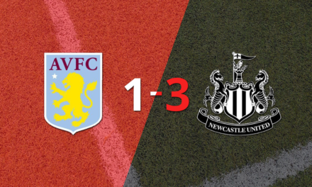 Newcastle United superó a Aston Villa con dos tantos de Fabian Schär
