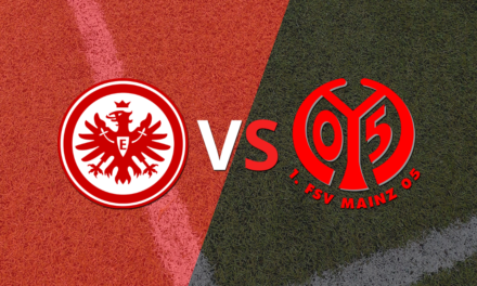 El partido se pone 1 a 0 a favor de Eintracht Frankfurt