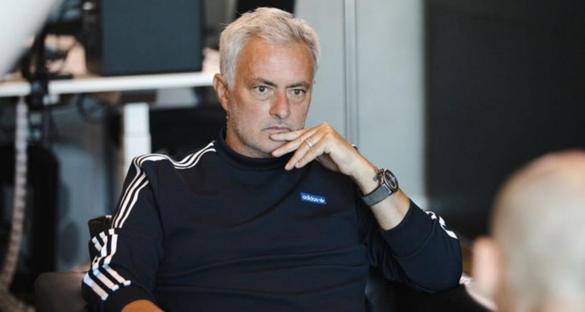 José Mourinho dejó de ser el entrenador de la Roma de Dybala y Paredes