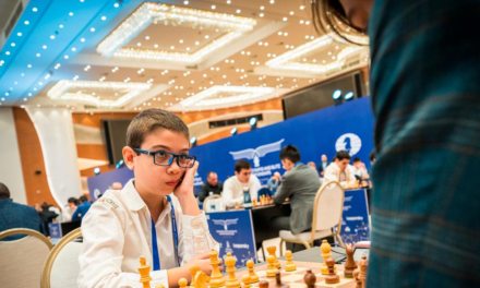 Tiene 10 años, es argentino e hizo la mejor jugada del año en el Mundial de ajedréz