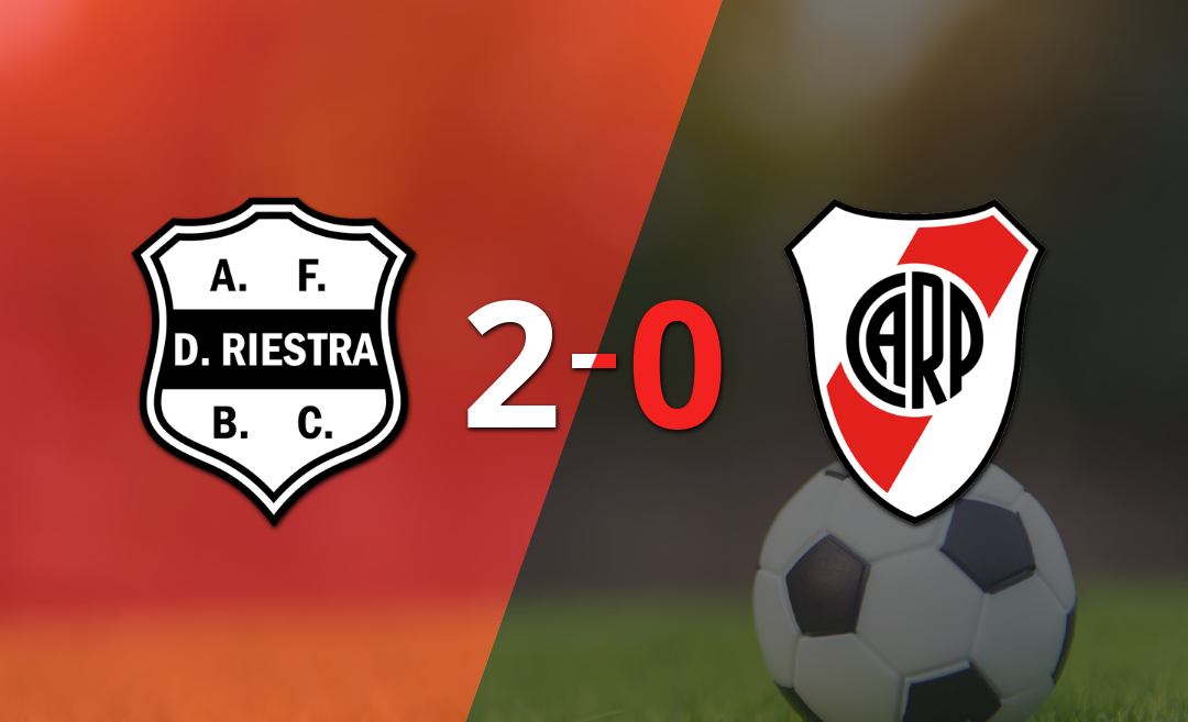 Dep. Riestra dominó a River Plate con un 2-0 en un partido electrizante